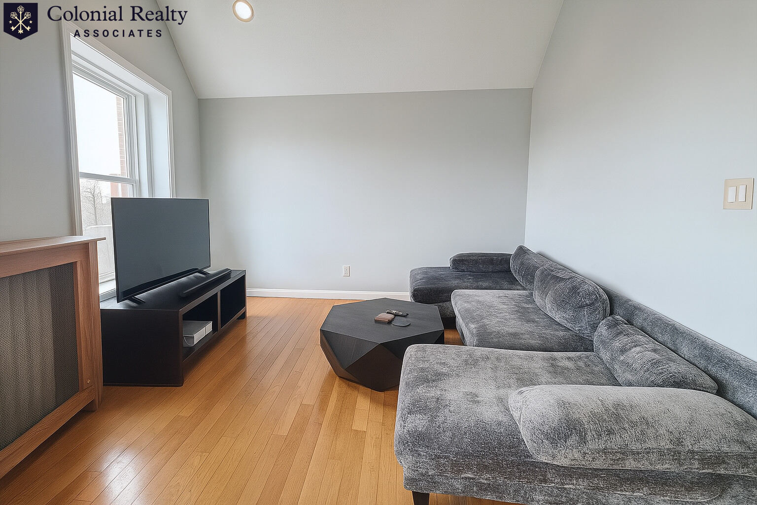 156 Harvard St, Coolidge Corner