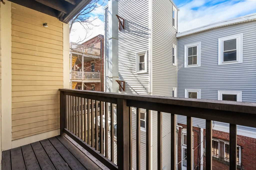 215 Athens St, South Boston