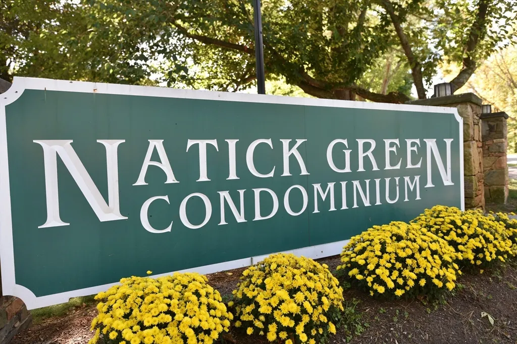 3 Post Oak Ln, Natick