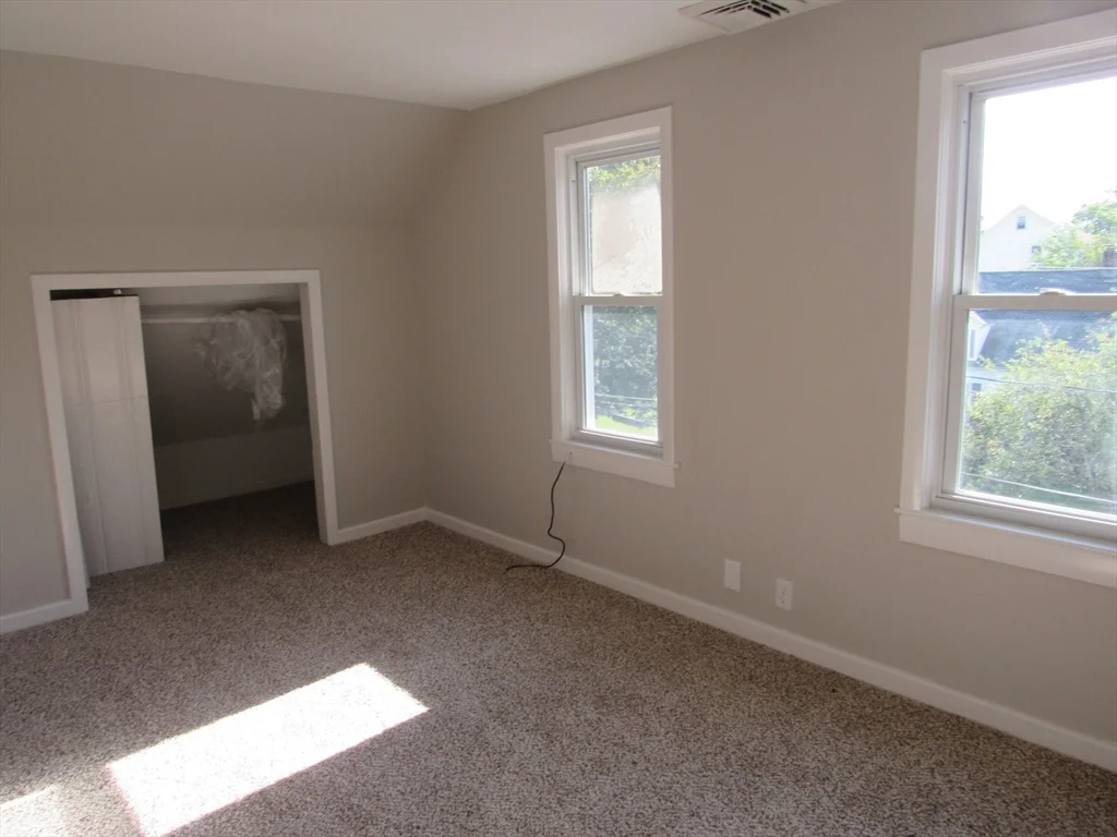 19 Chapman St, Dracut