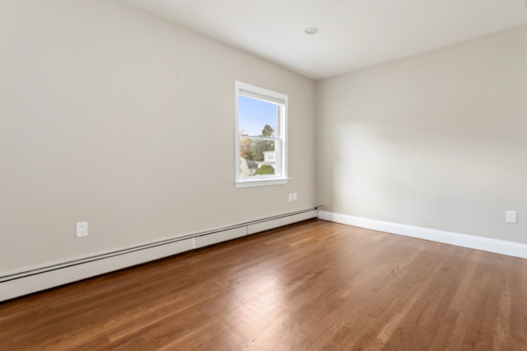 28 Salem St, Wakefield