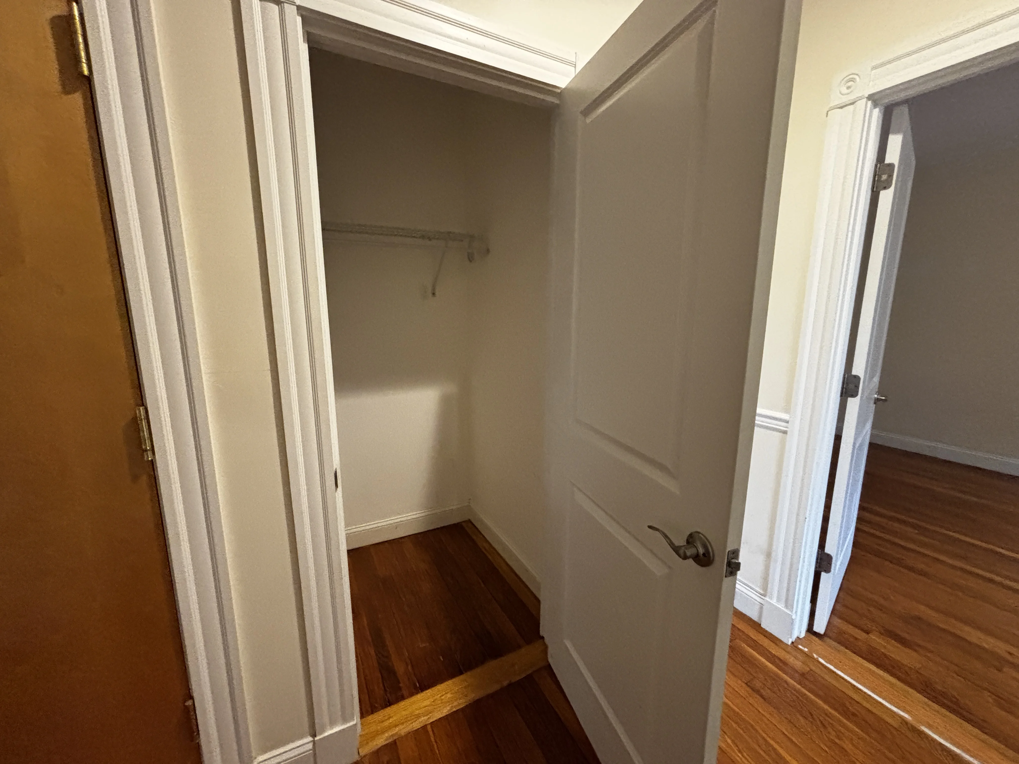 15 Glenville Ave, Allston