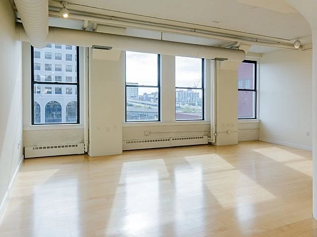 210 South St, Leather District