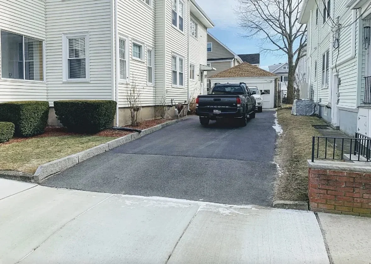 17 Adams St, Arlington