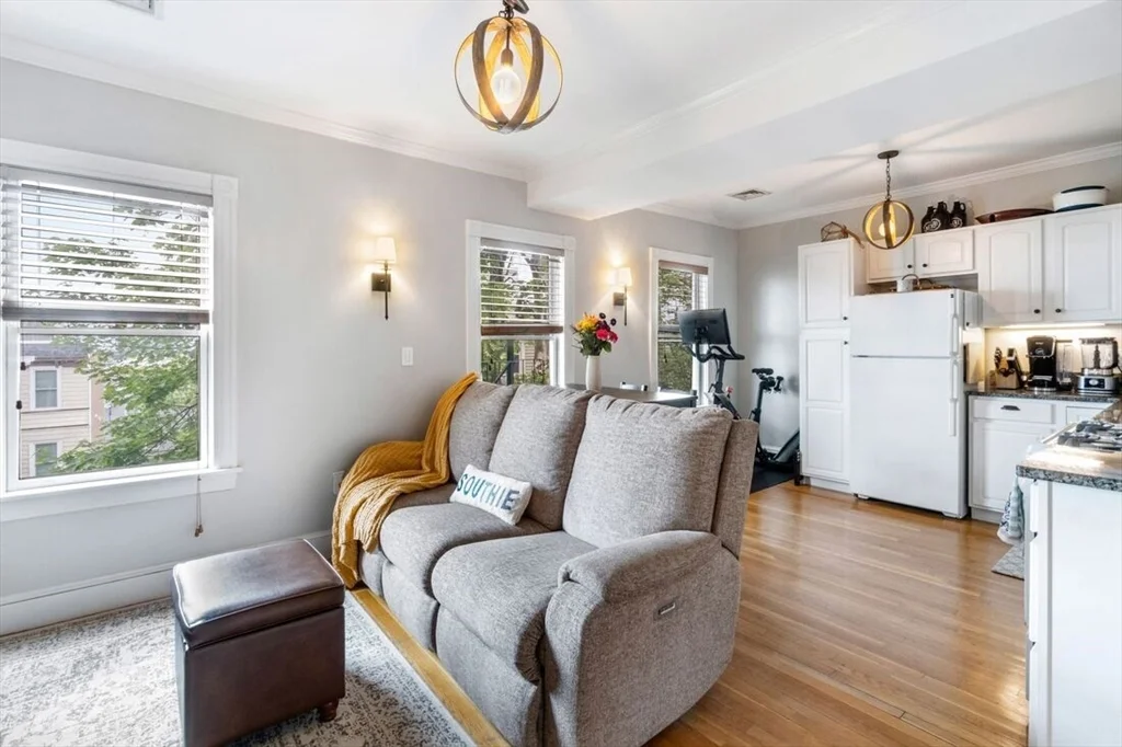 296 W 3rd, South Boston