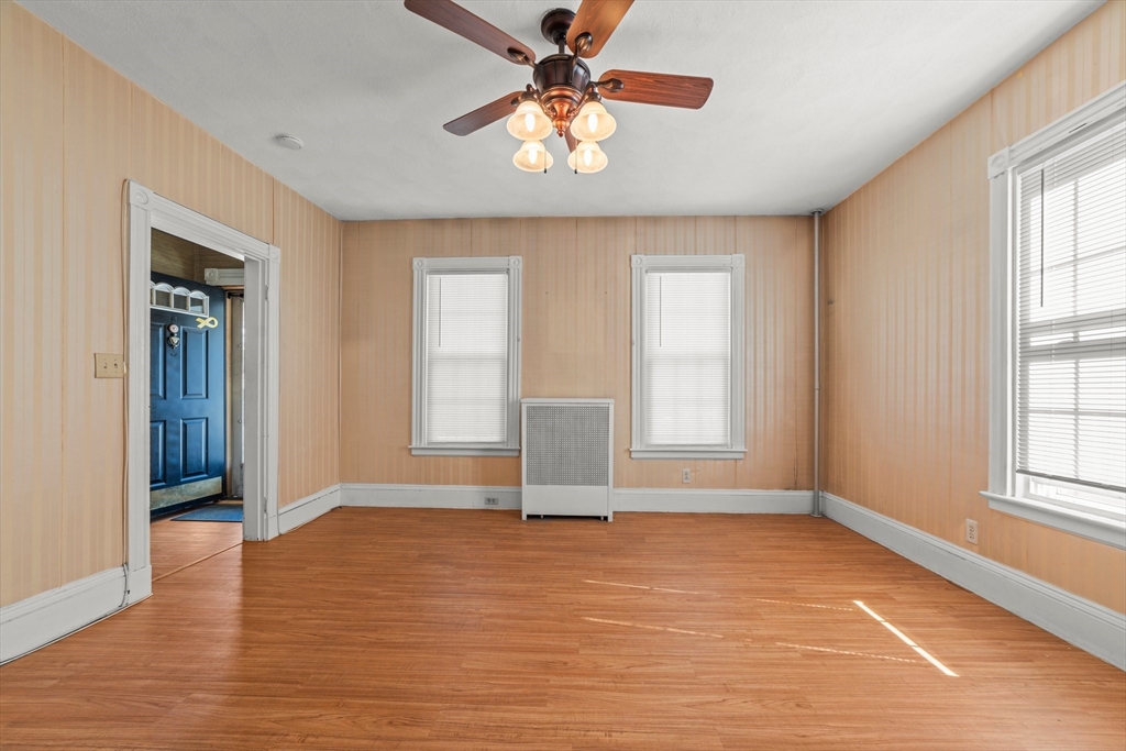 88 Florence St, Everett