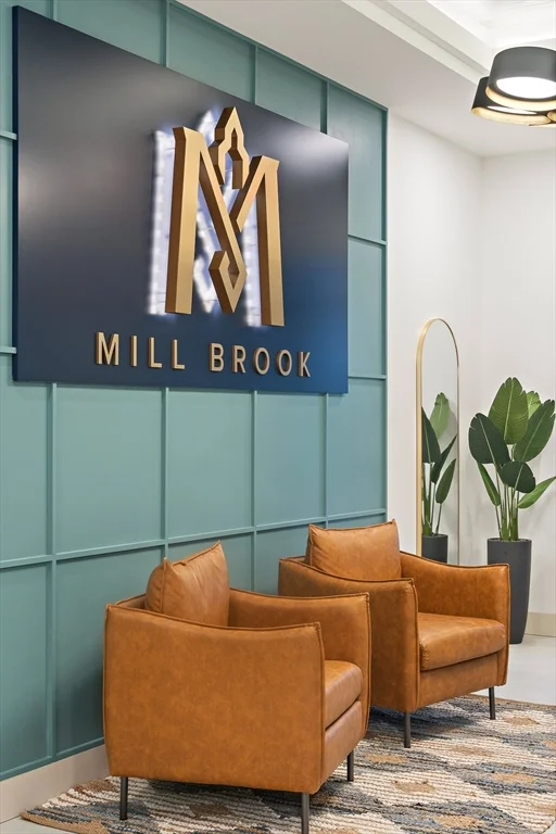 1025 Massachusetts Ave, Arlington Heights