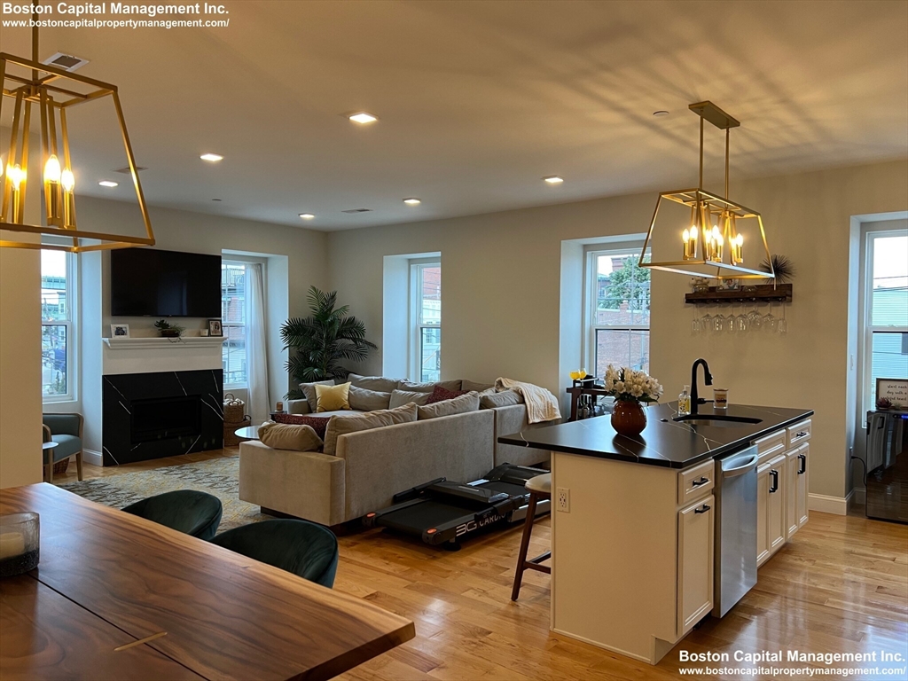 14 Williams St, Chelsea