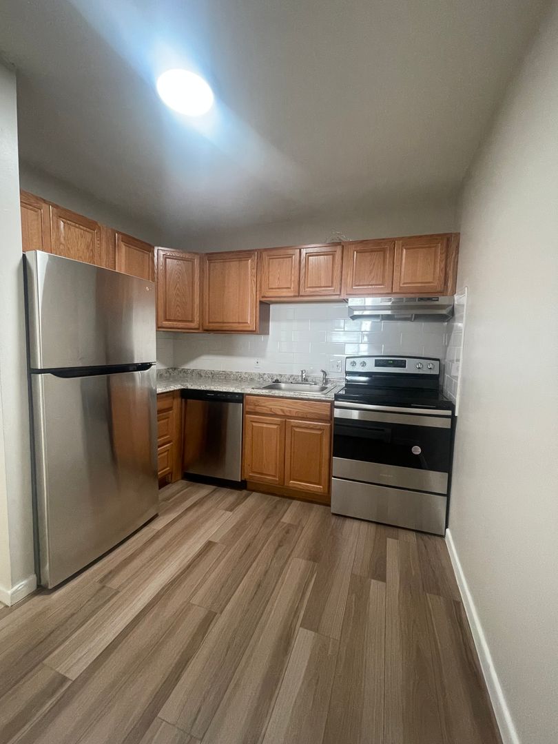 430 River St, Mattapan