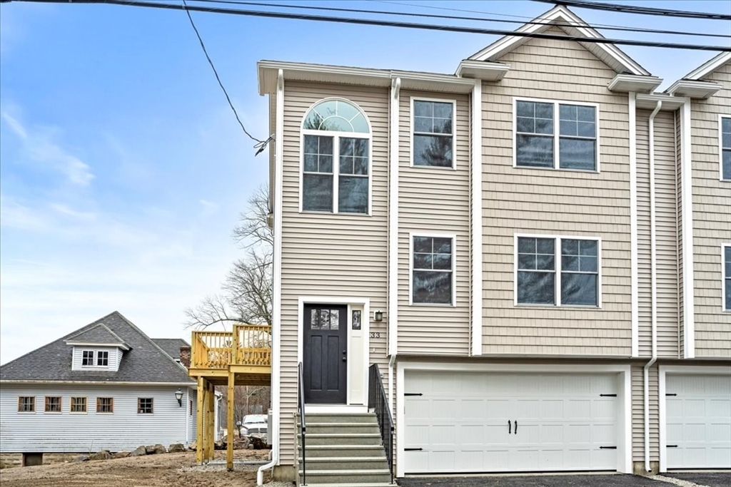 33 Third St, Worcester