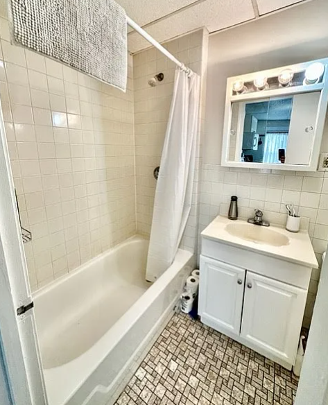 235 Columbia St, The Port