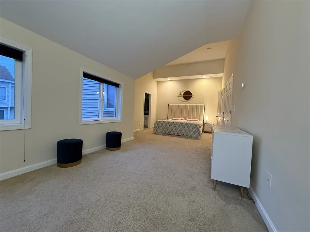 32 John Hancock Dr, Ashland