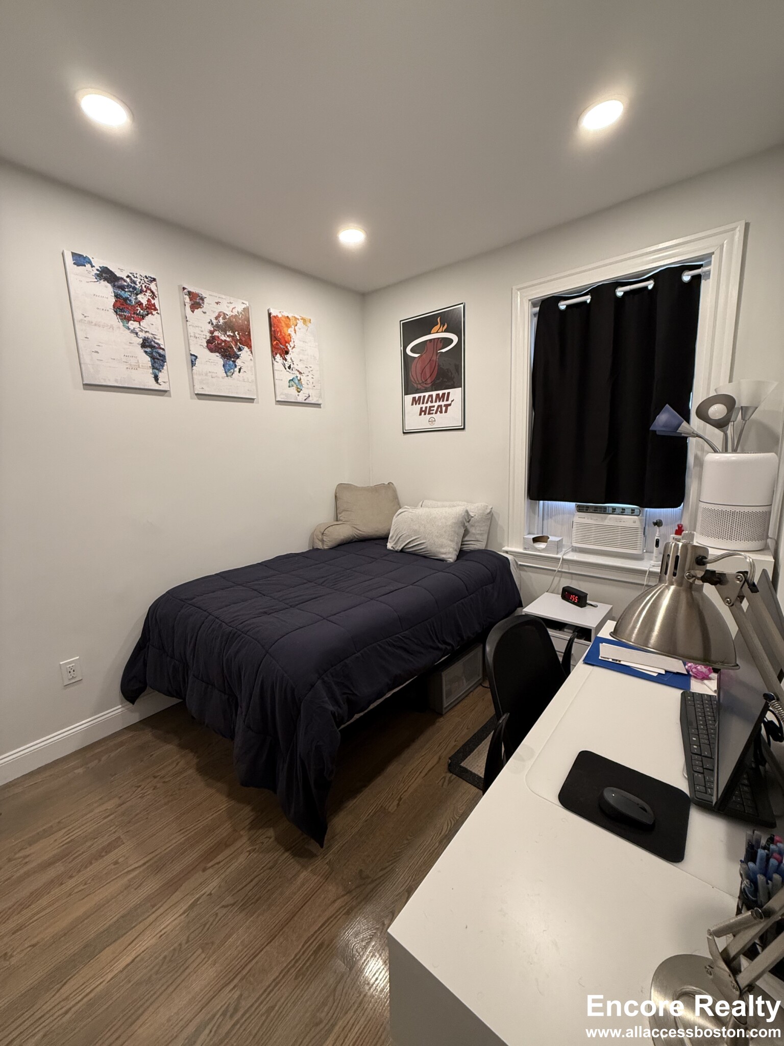 28 Queensberry St, Fenway