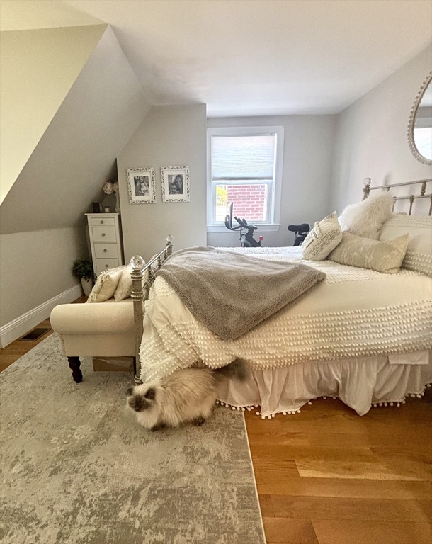 7 Pleasant St, Charlestown