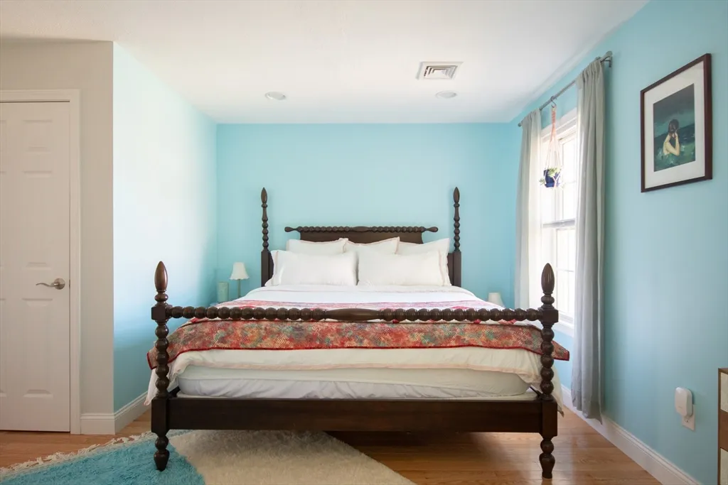 40 Brattle St, Arlington