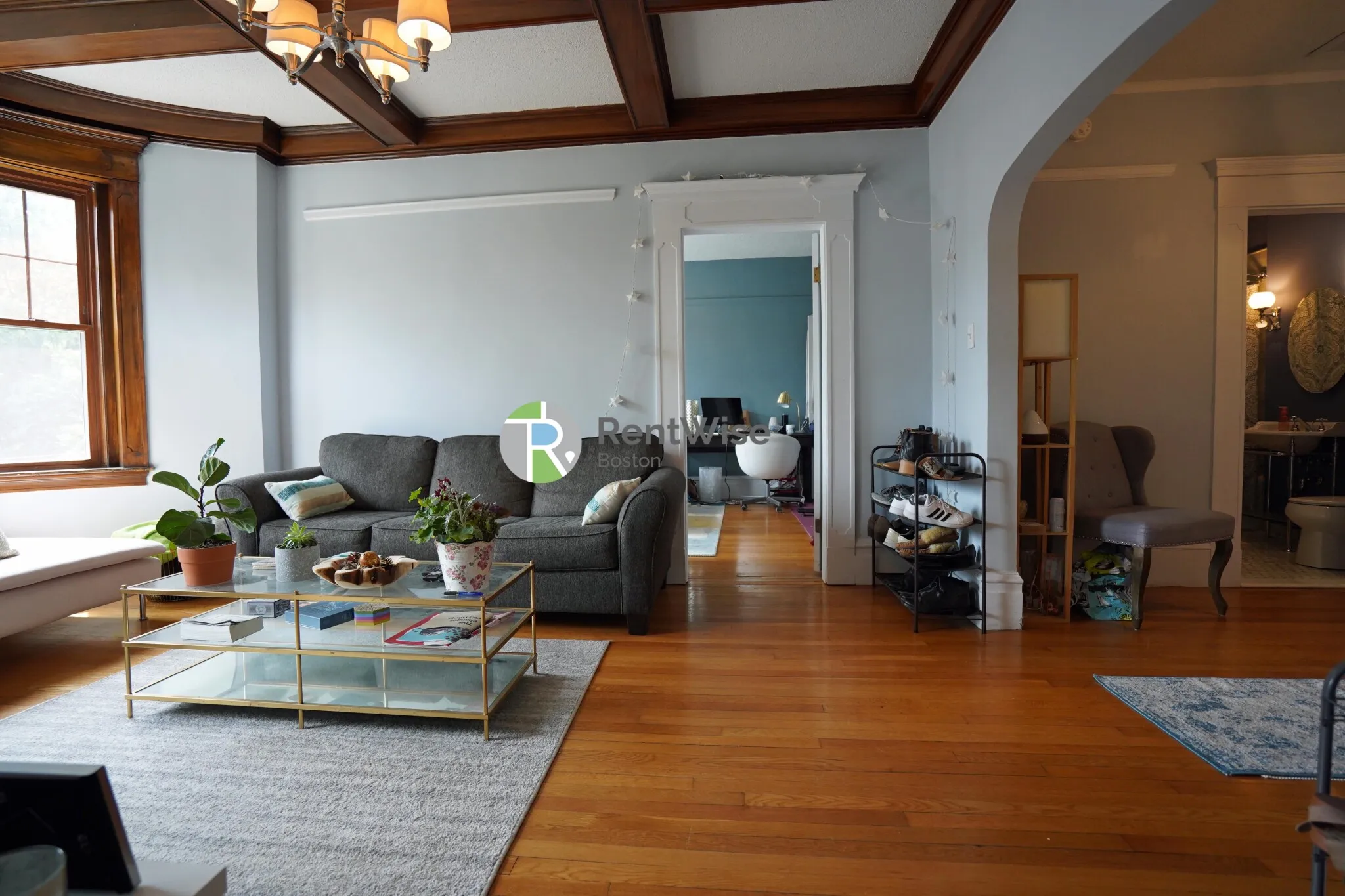 94 Naples Rd, North Brookline