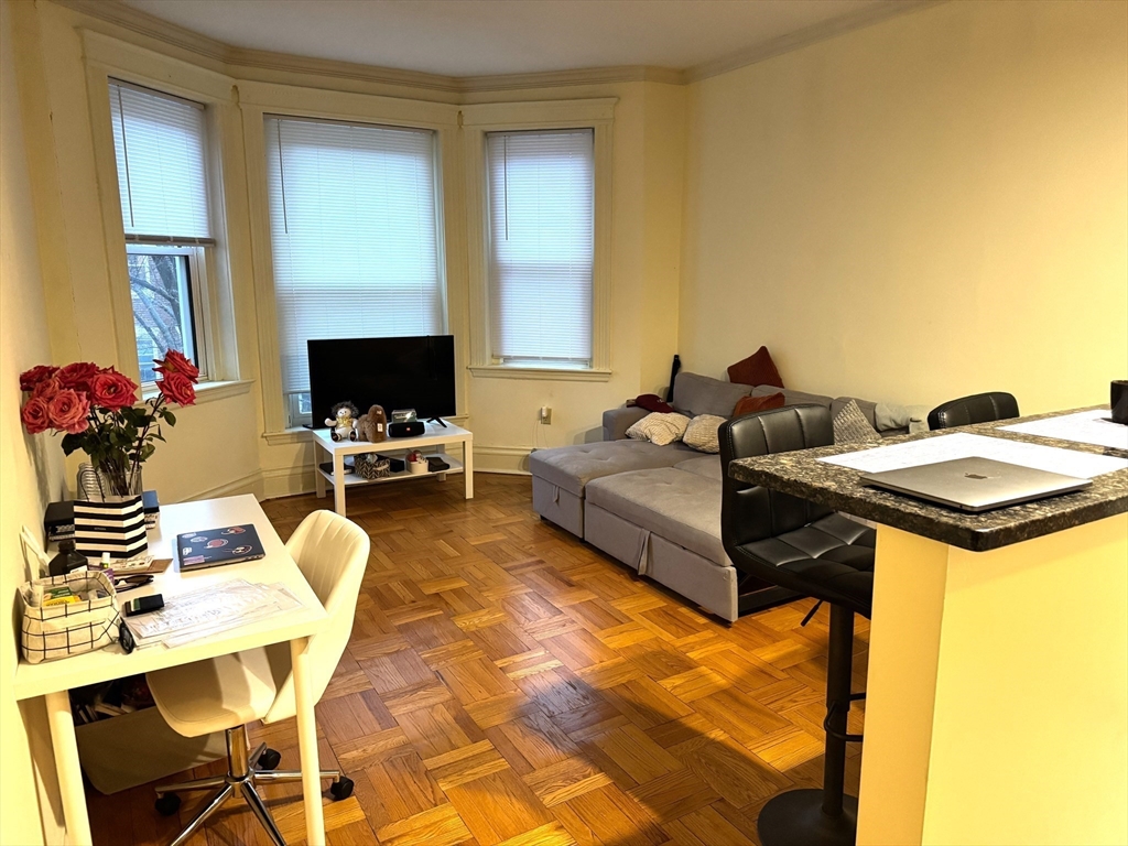 20 Queensberry St, Boston