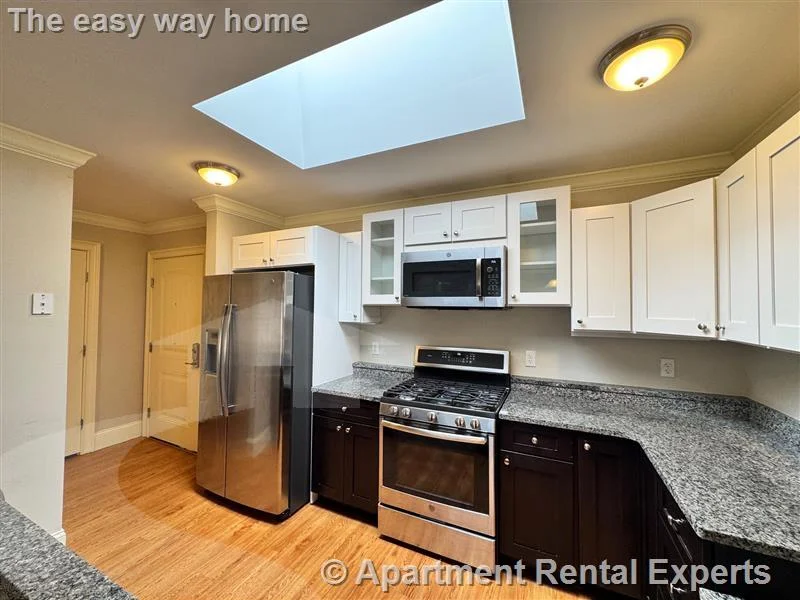 286 Main St, Woburn