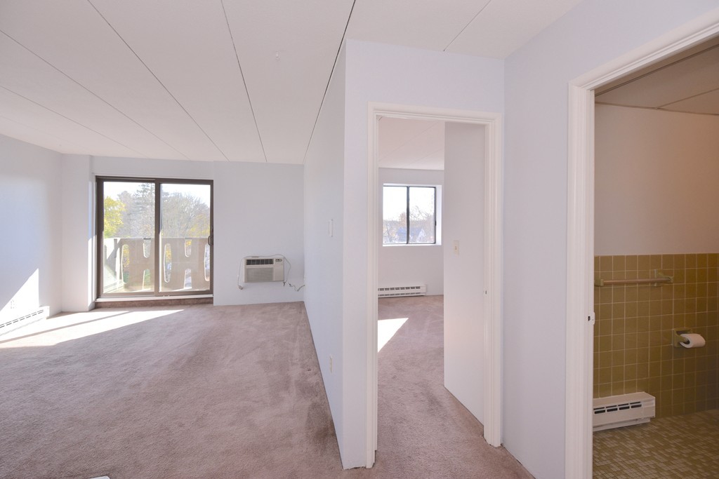 10 Main St, Framingham