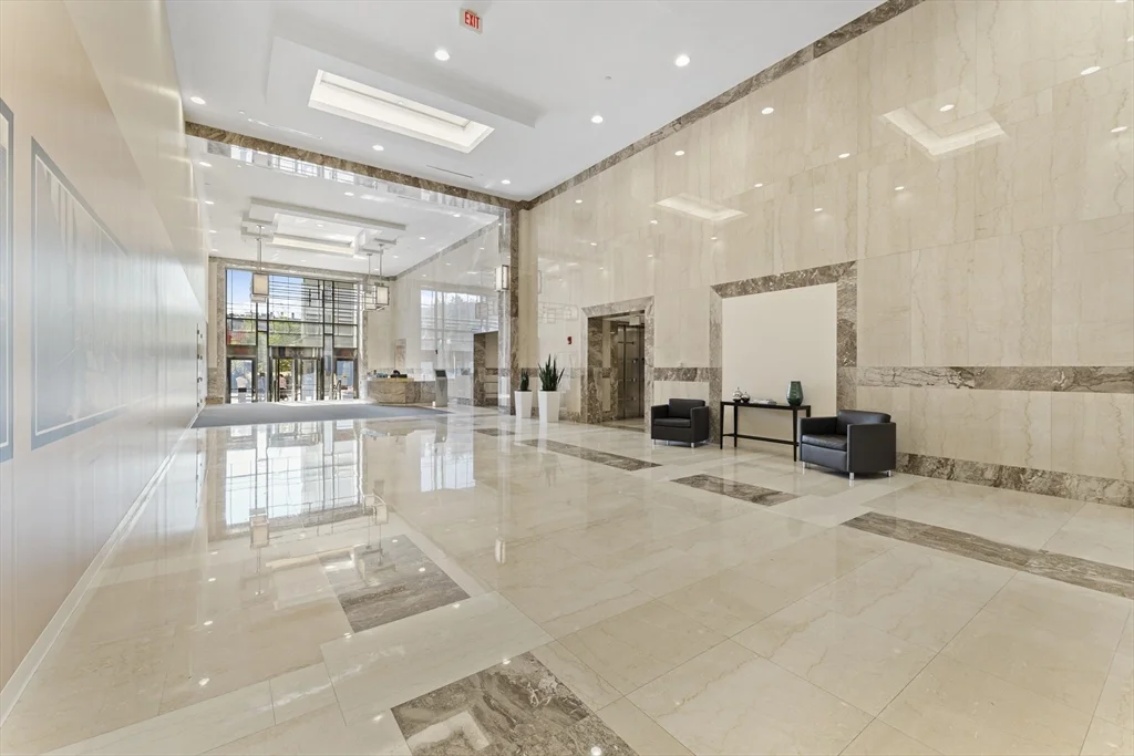 88 Kingston St, Midtown