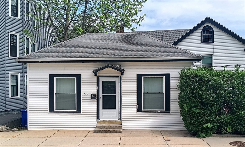 63 Arlington St, Oak Square