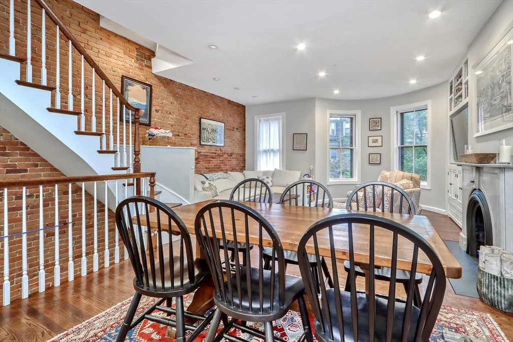 103 Appleton, South End