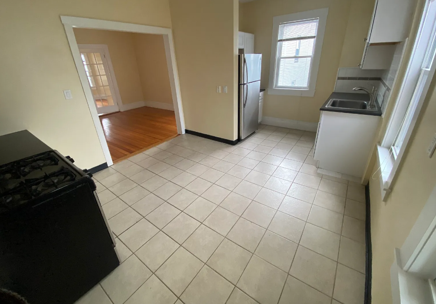 8 Bennett St, South Medford