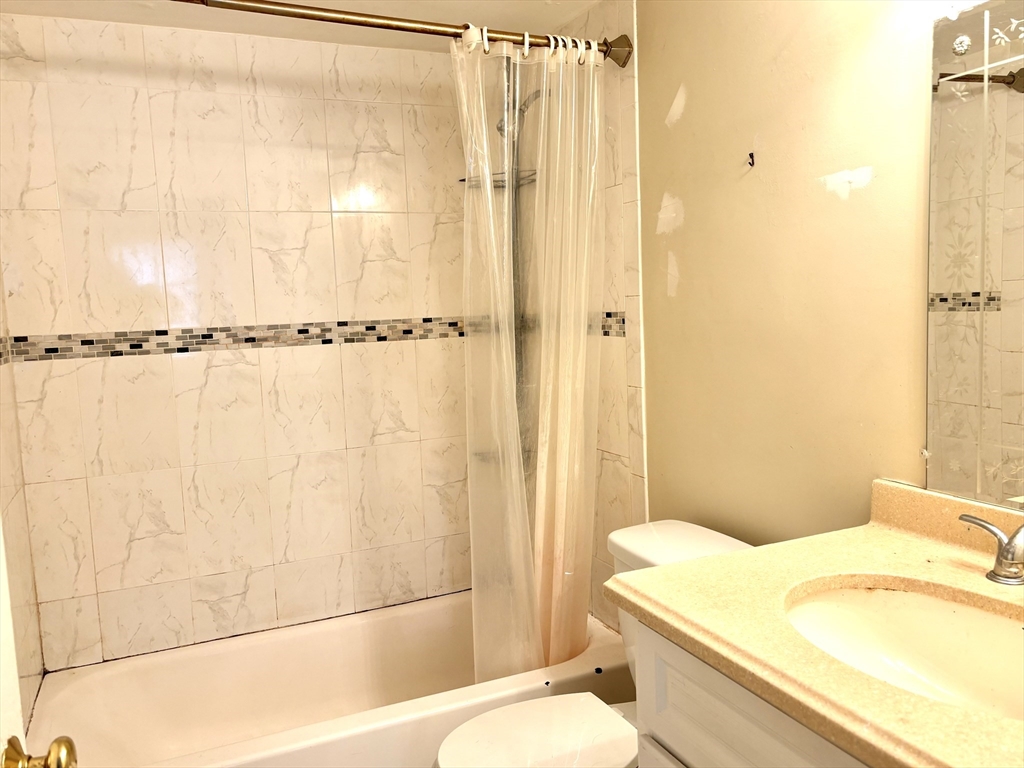 106 Washington St, Malden