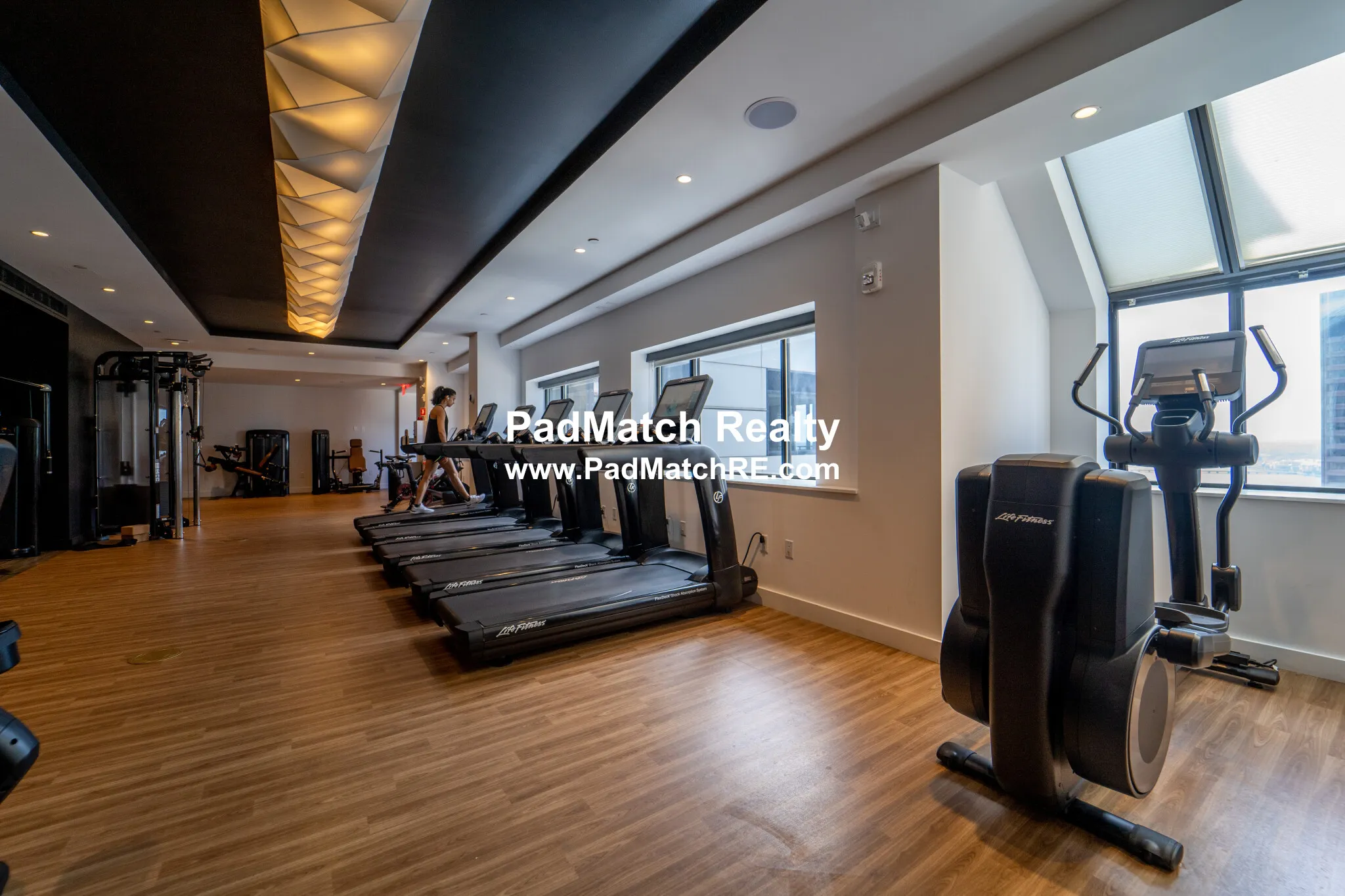 1 Devonshire Pl, Downtown