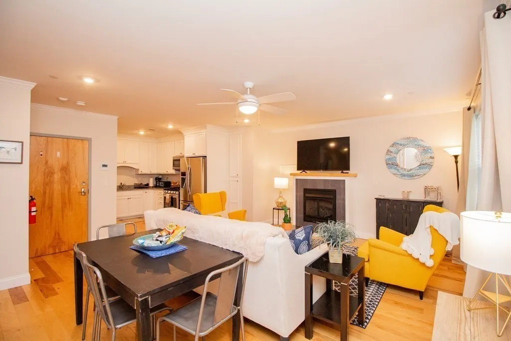 1008 Tremont St, Roxbury