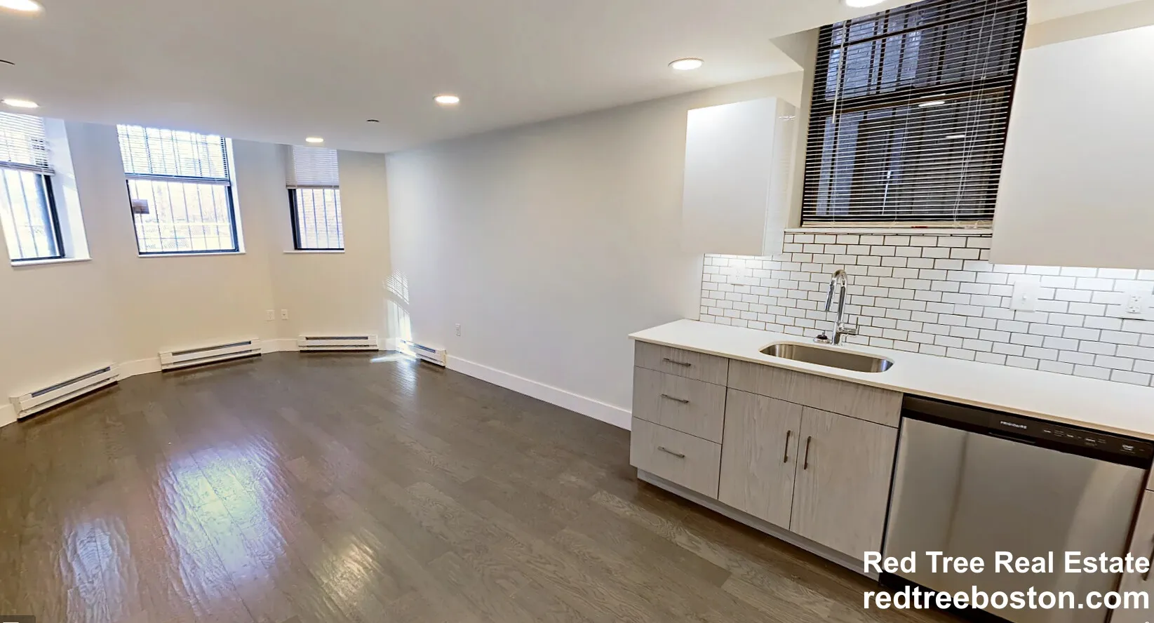 98 Queensberry St, Fenway