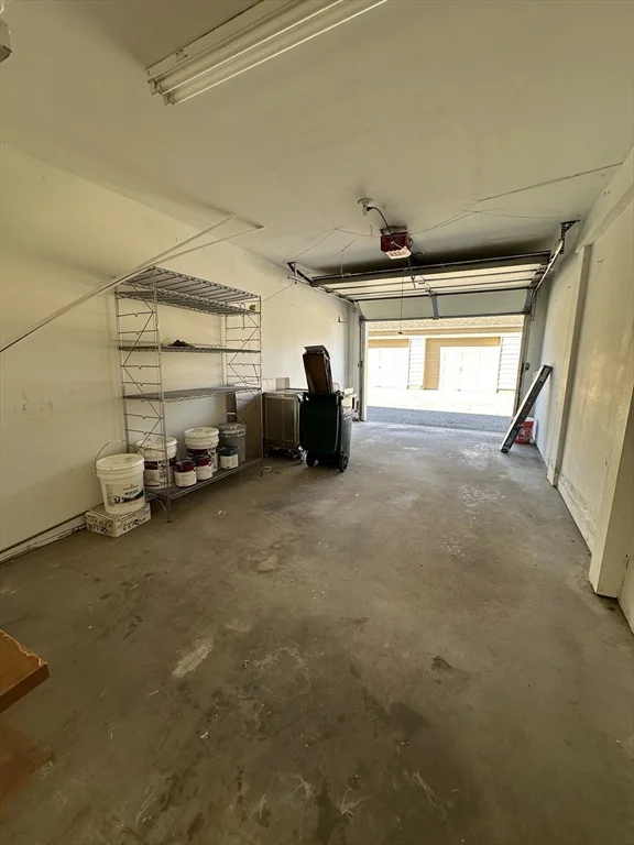 79 Greenbrook Dr, Stoughton