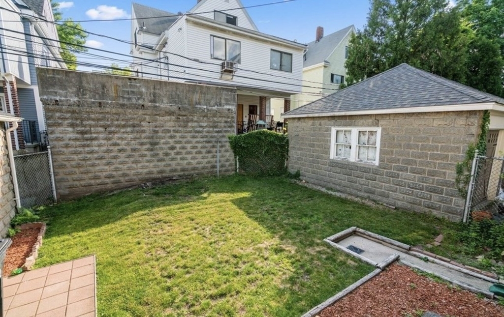 142 Powder House Boulevard, Teele Square