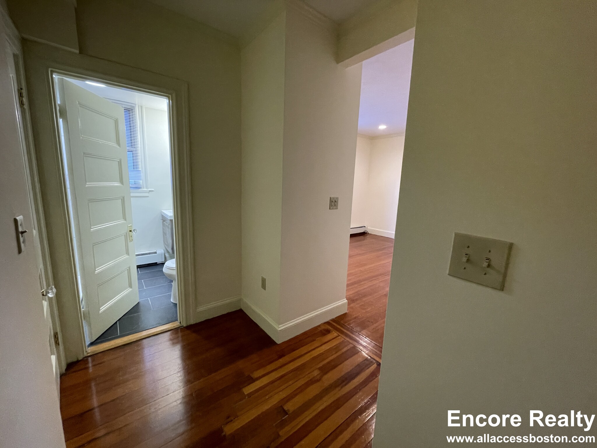 457 Centre St, Newton Corner