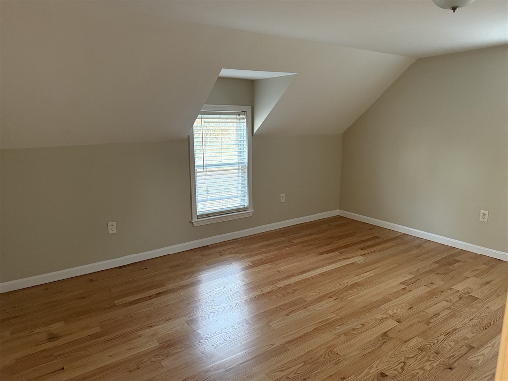 6 Claflin Pl, Hopkinton