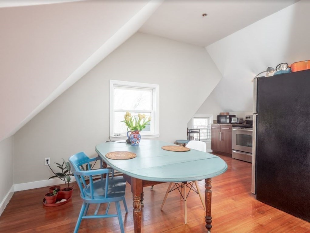 97 College Ave, Somerville