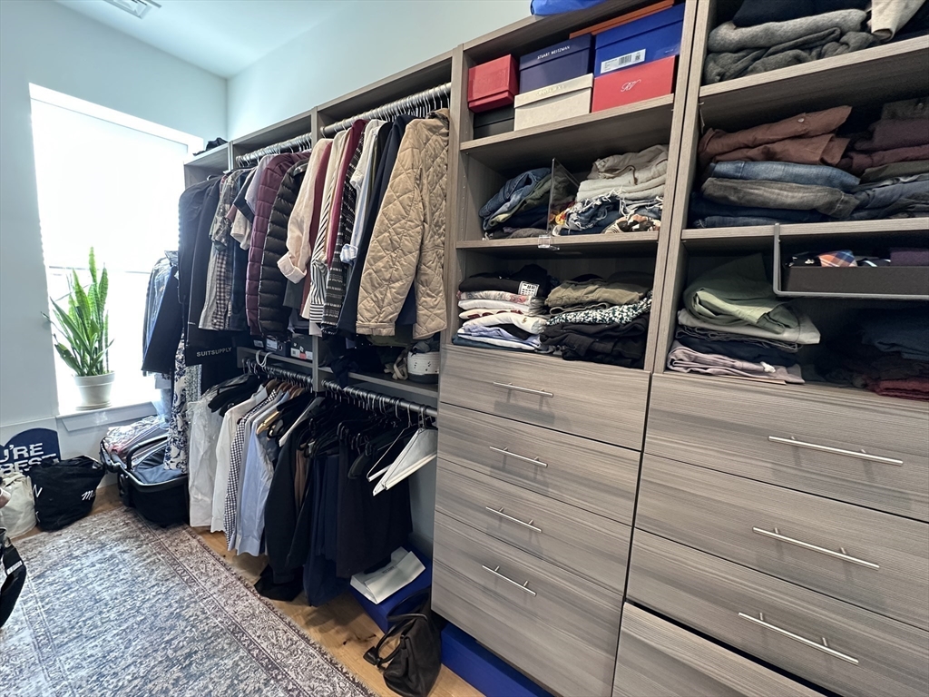 31 Orleans St, East Boston