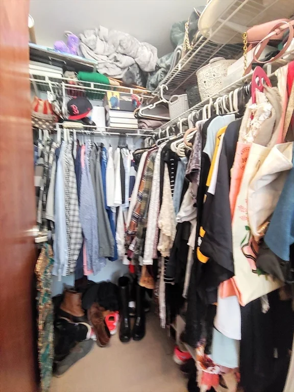 533 Cambridge St, Oak Square