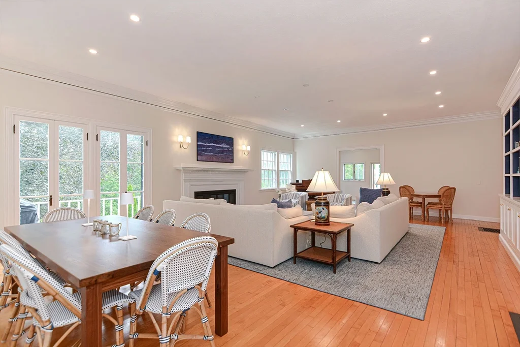 135 Bridge St, Manchester