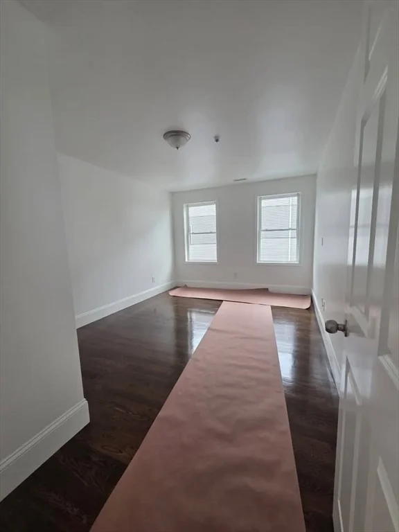 373 Crescent Ave, Chelsea