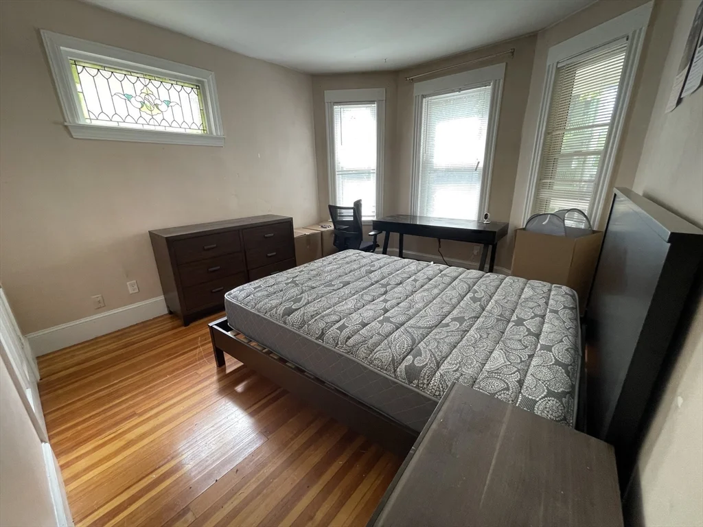 115 Browne St, Coolidge Corner