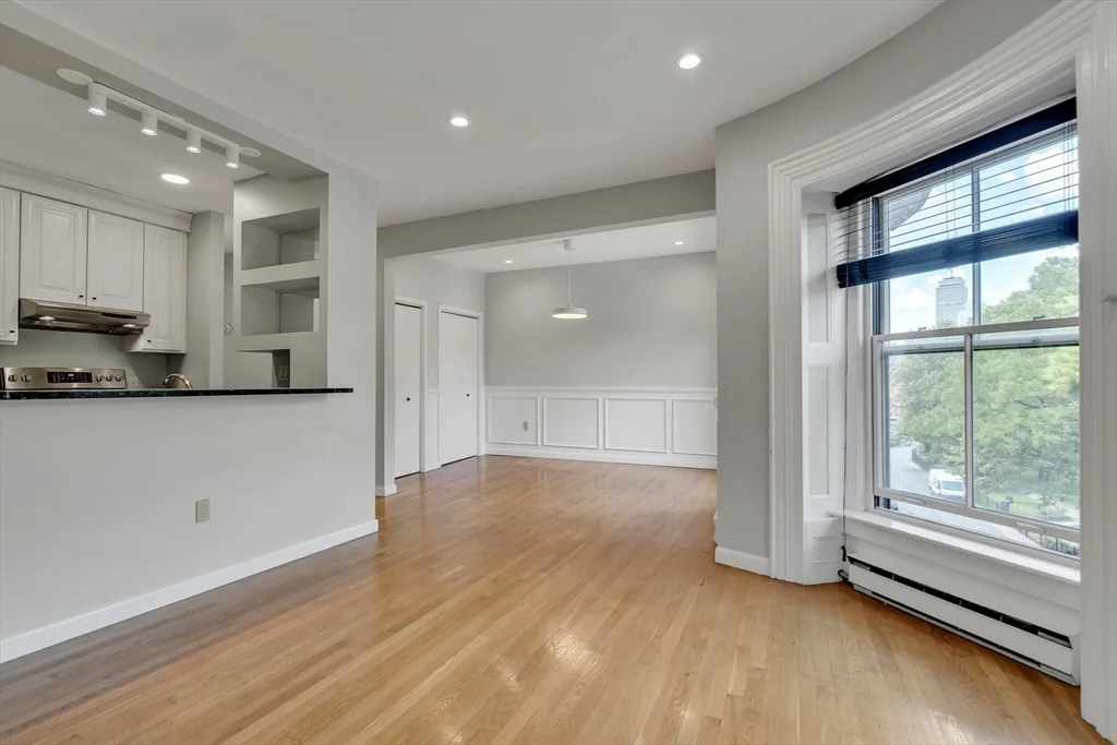 27 Worcester Sq, South End