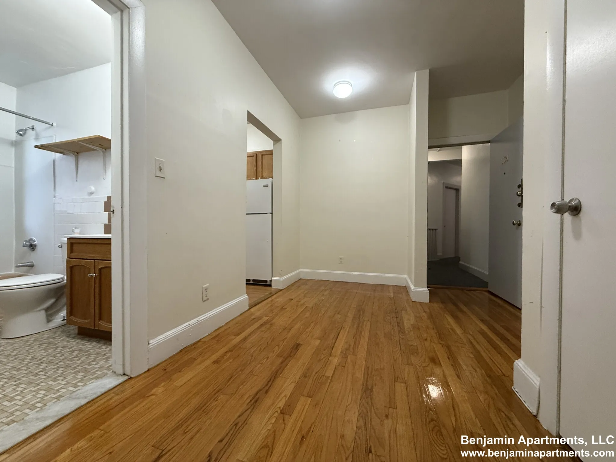 33 Lancaster Ter, Corey Hill