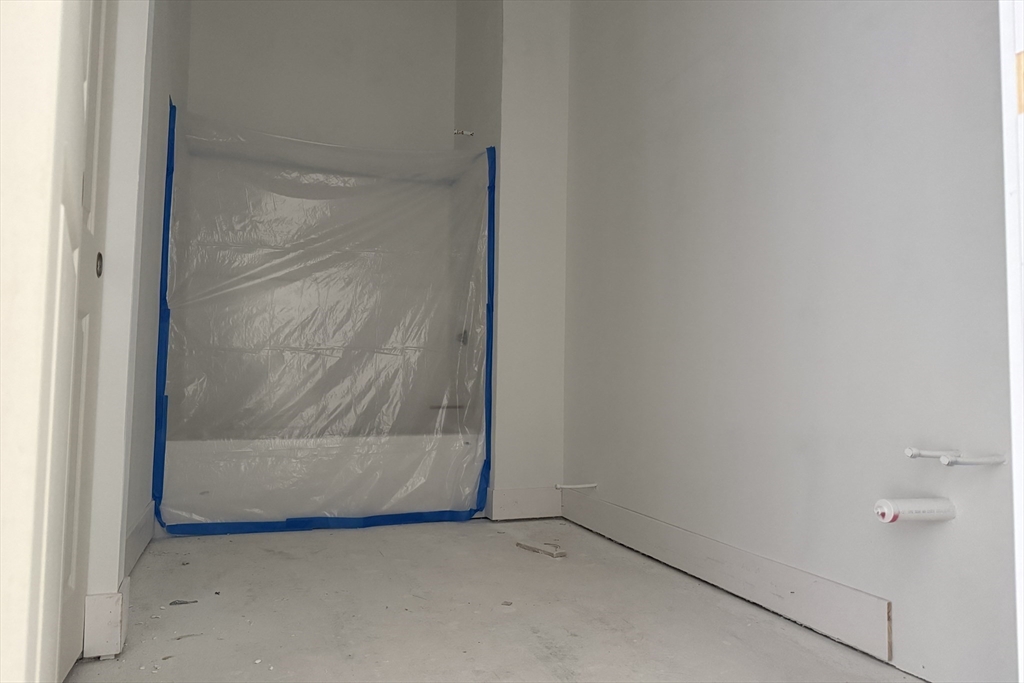 251 Sladen St, Dracut