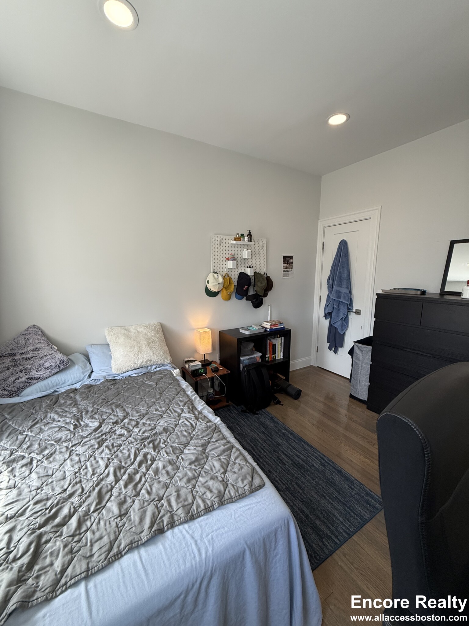 28 Queensberry St, Fenway