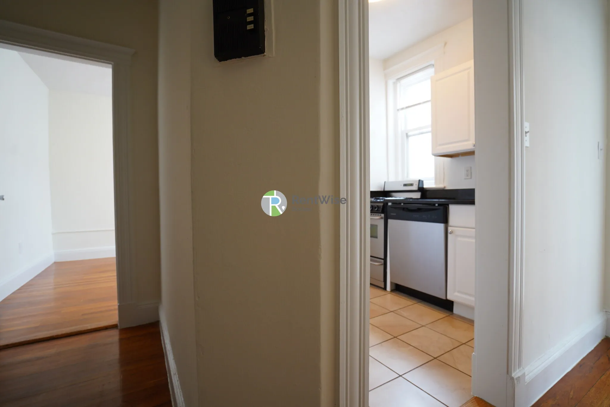 82 Brainerd Rd, Allston