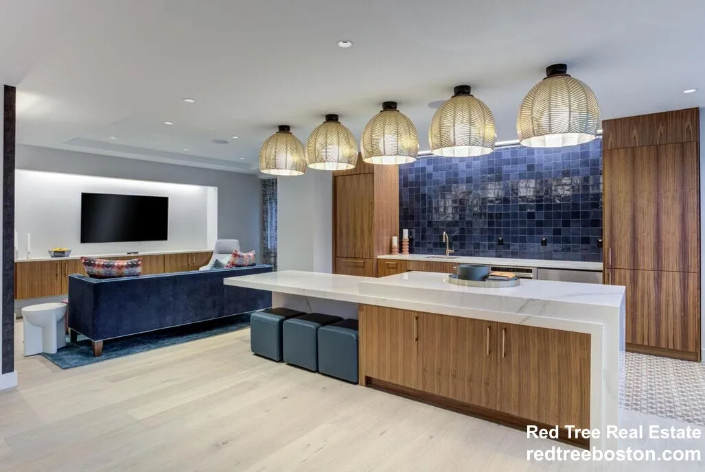 75 Saint Alphonsus St, Mission Hill