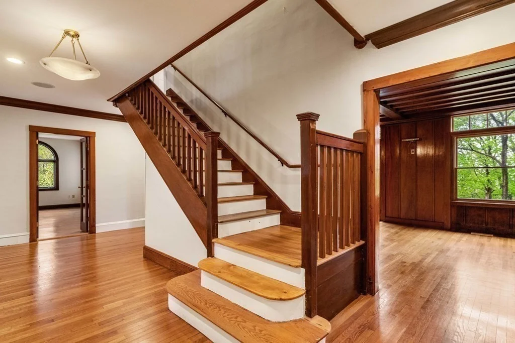 12 Summit Rd, Lexington