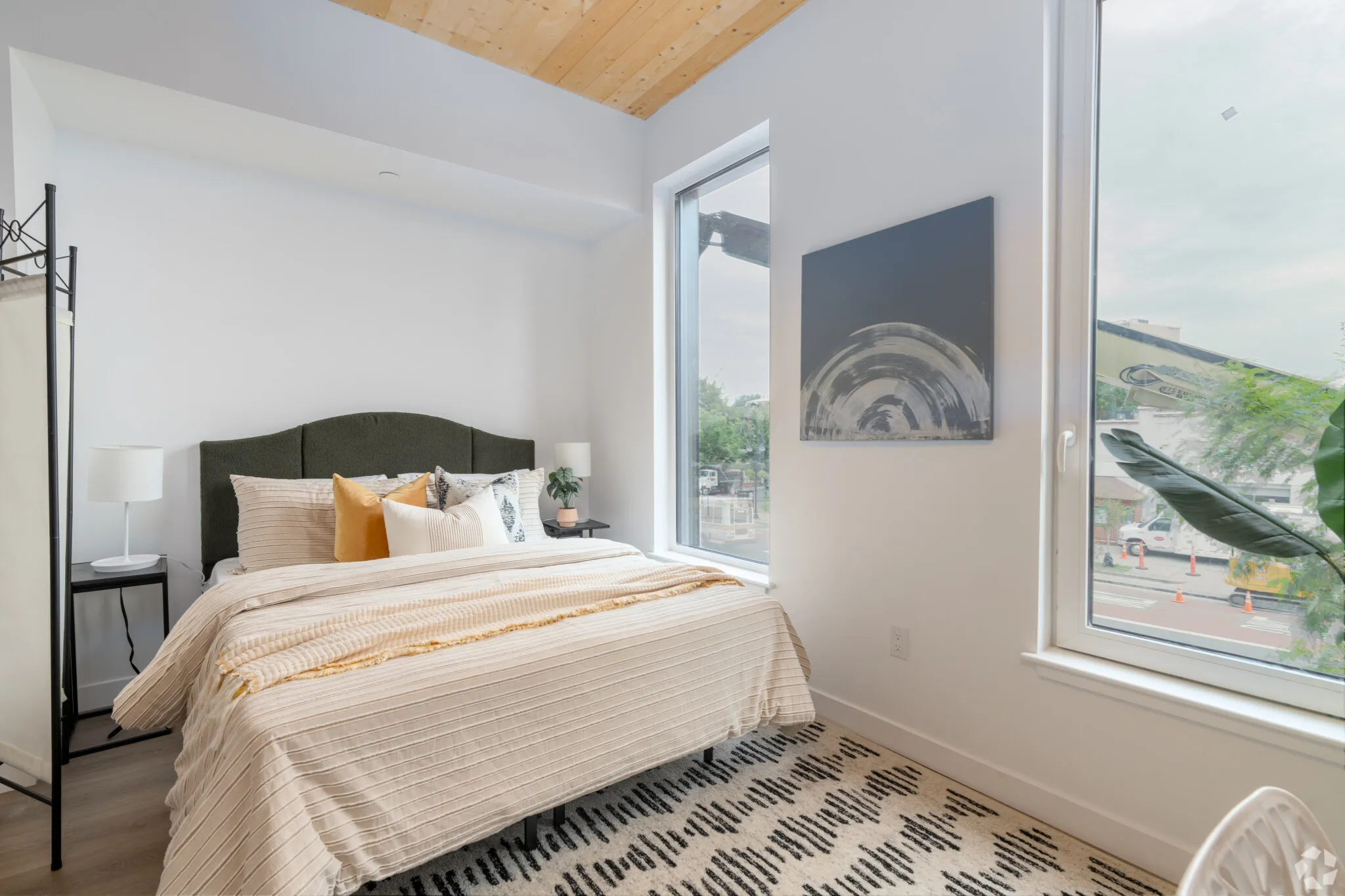 154 Broadway, East Somerville