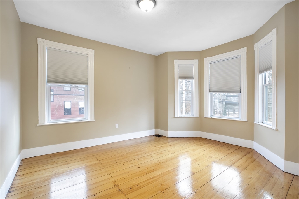 199 Beacon St, Somerville